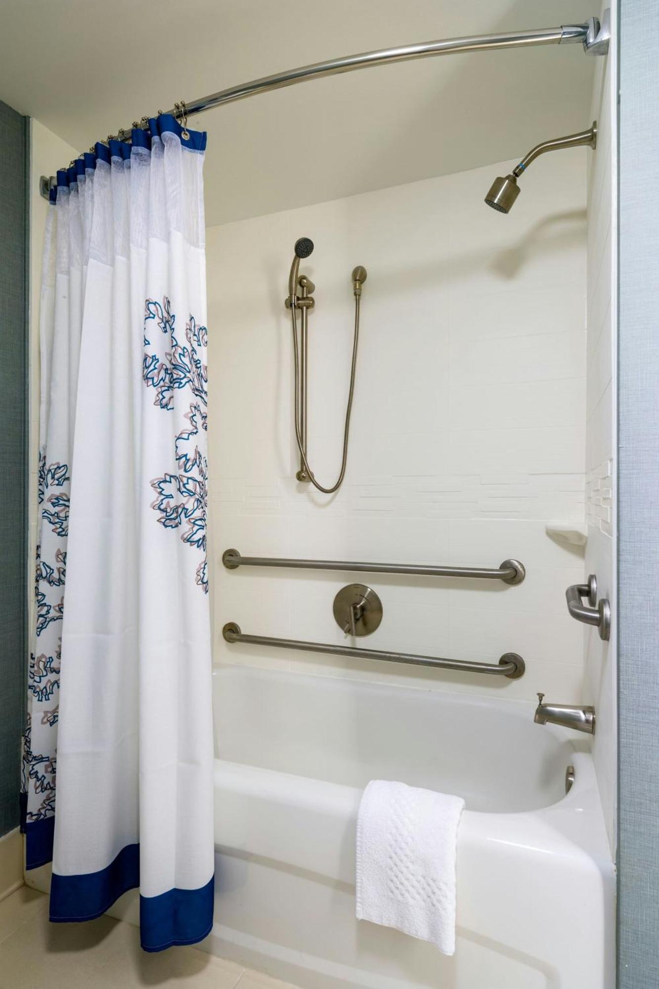 Residence Inn Boston Фрамингам Екстериор снимка