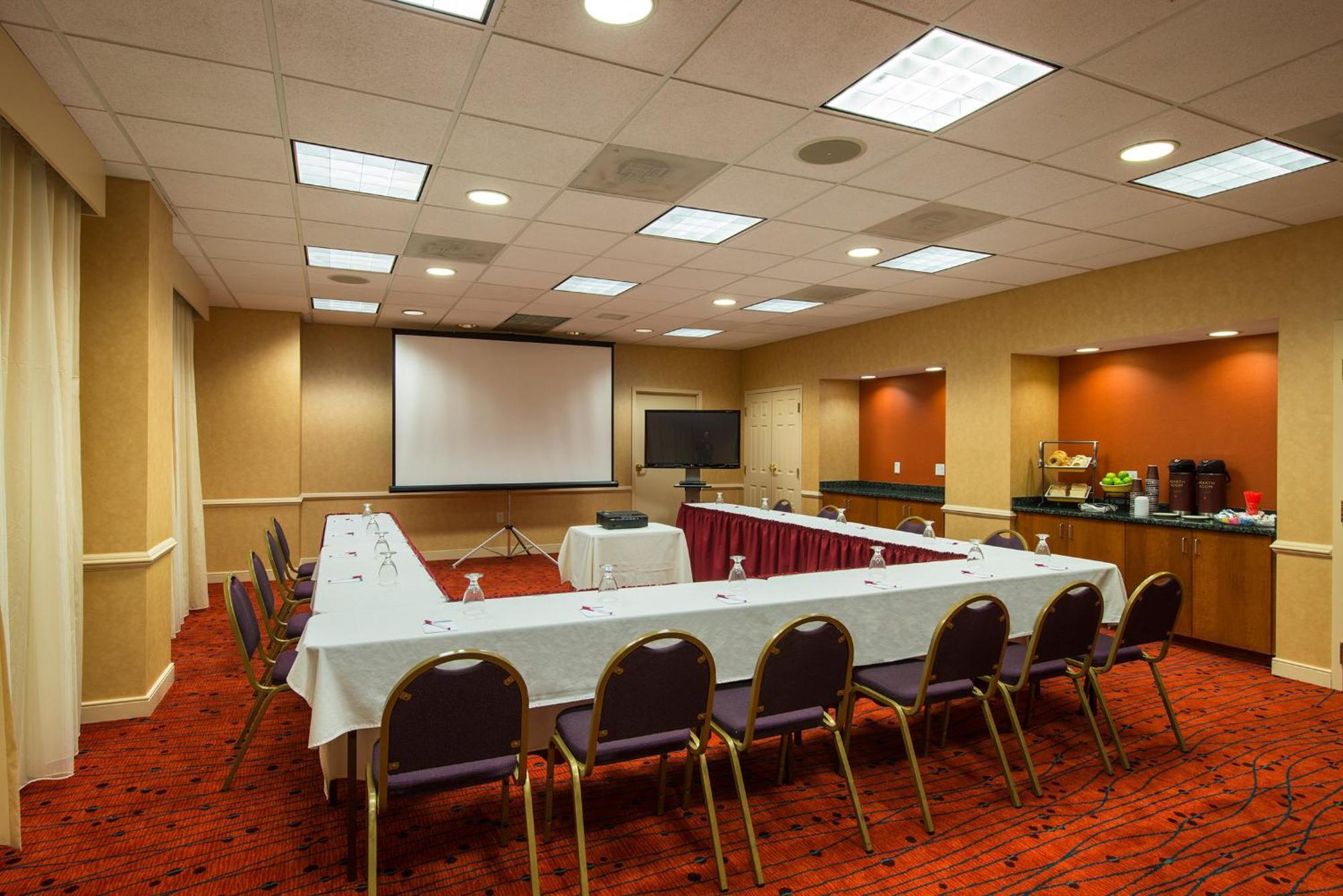 Residence Inn Boston Фрамингам Екстериор снимка