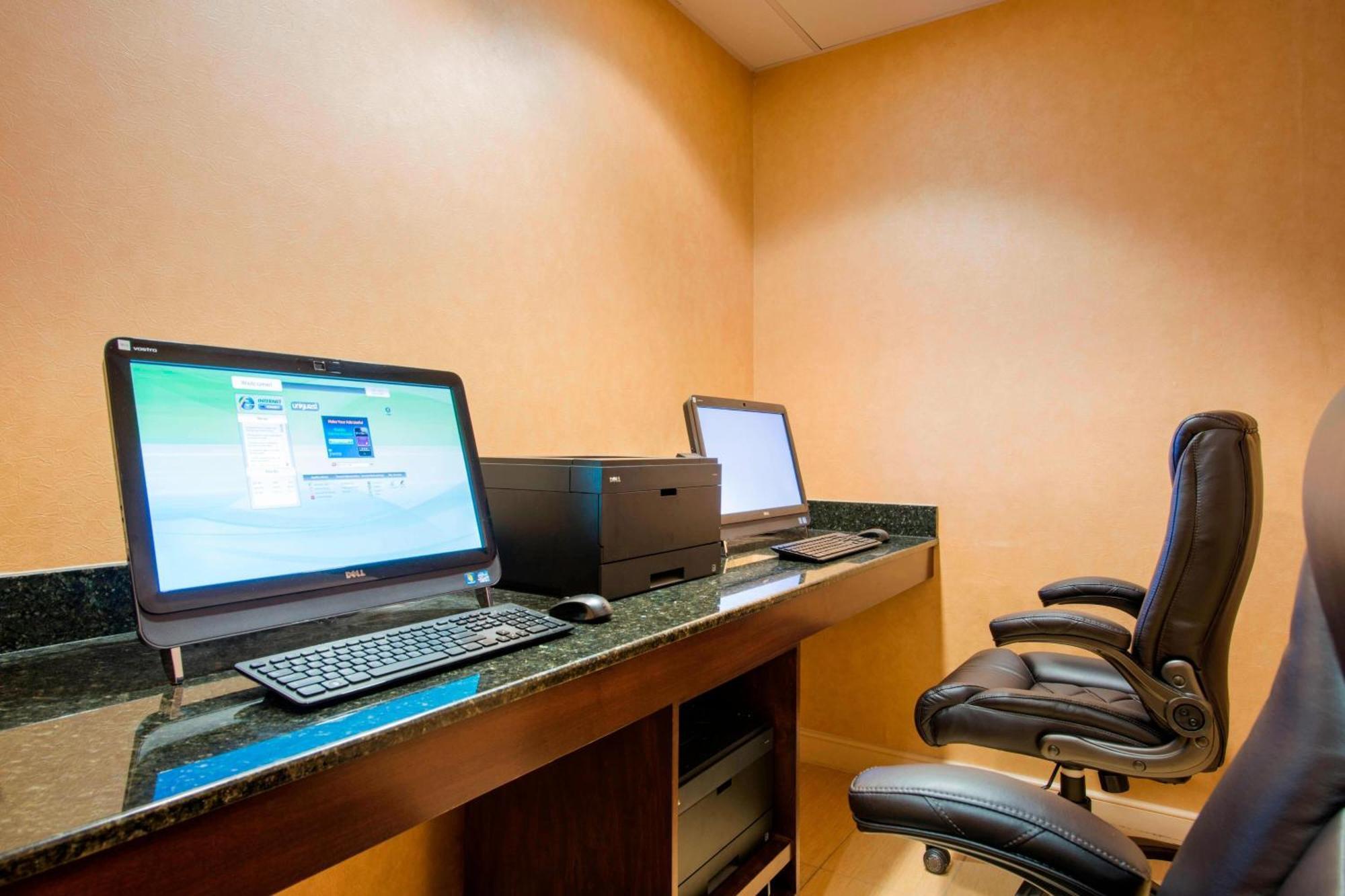 Residence Inn Boston Фрамингам Екстериор снимка